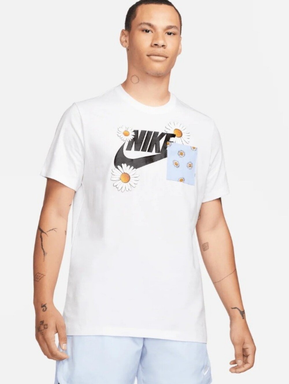 Nike Unisex White Daisy Logo Pocket Tee